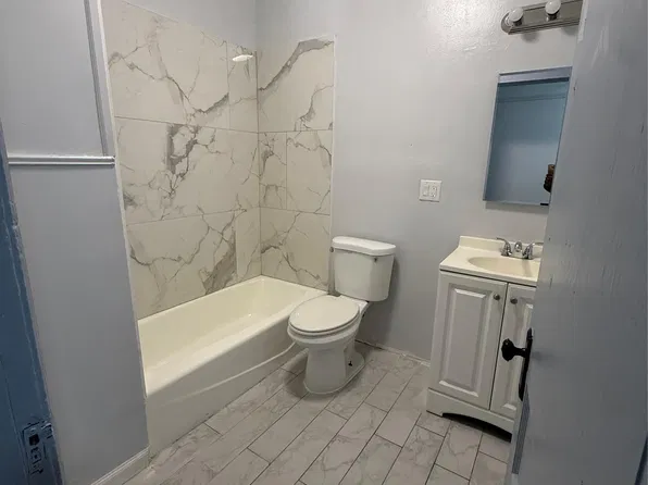 76 S Hamilton St, Poughkeepsie, NY
