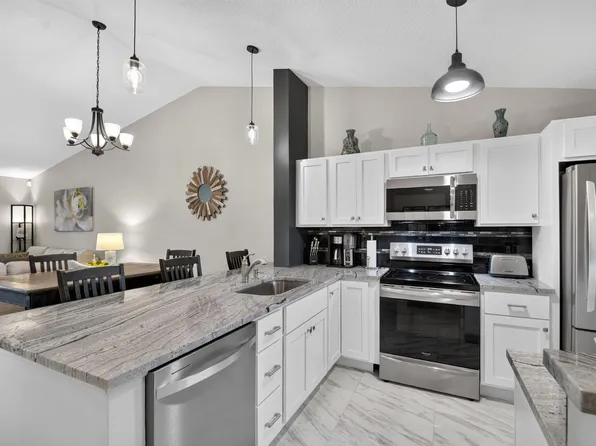 4570 LUCERNE LAKES Boulevard E #203, Lake Worth, FL 33467