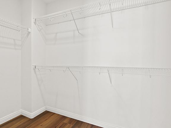 3rd image of 27 Linden Ln #27