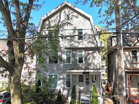 4th image of 832-834 E Gorham St #6882796