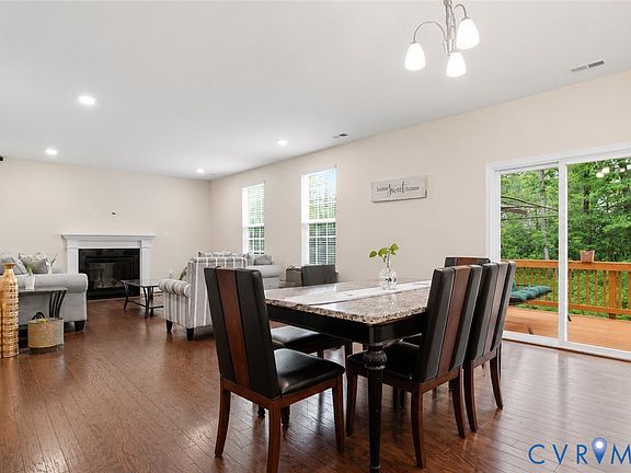 3rd image of 10122 Cameron Ridge Dr