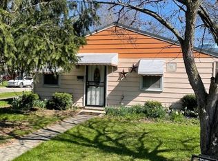 317 Bond St, Elyria, OH 44035