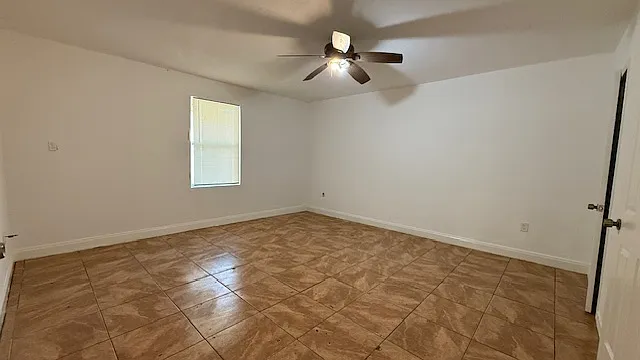 4909 Brianhill Dr — Photo 25