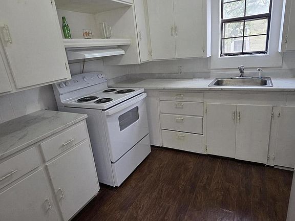 3rd image of 429 21st St
