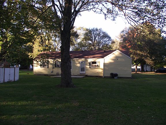 4th image of 1315 Laurel St