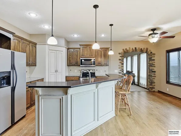 17206 Musket St, Omaha, NE 68136