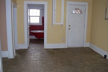 3rd image of 513 S 1st St