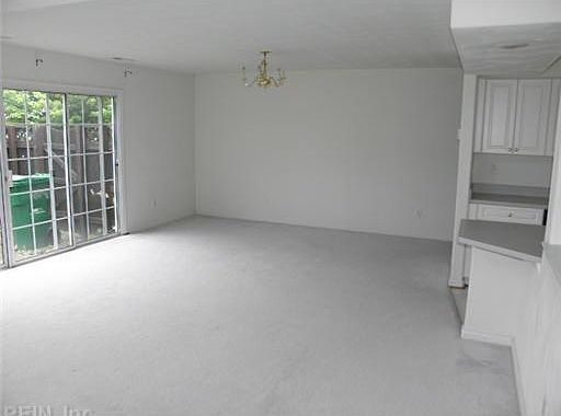 2nd image of 124 White Cedar Ln