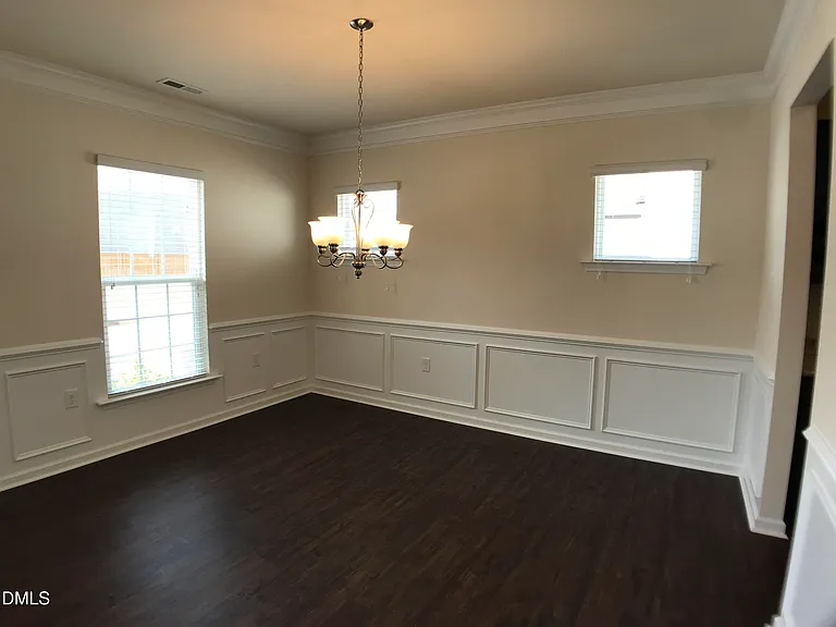 517 Hillman Bnd — Photo 3