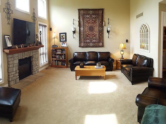 2nd image of 10094 Otter Dr