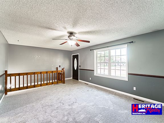 5th image of 219 Redford Dr