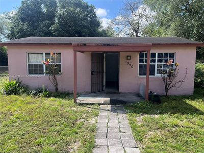 1990 NW 90th St, Miami, FL, 33147