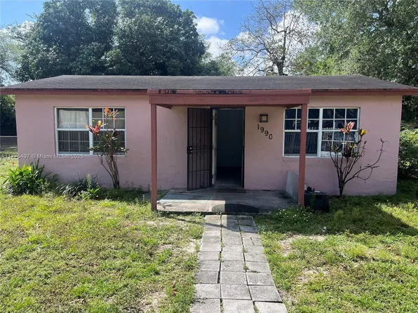 1990 NW 90th St, Miami, FL 33147