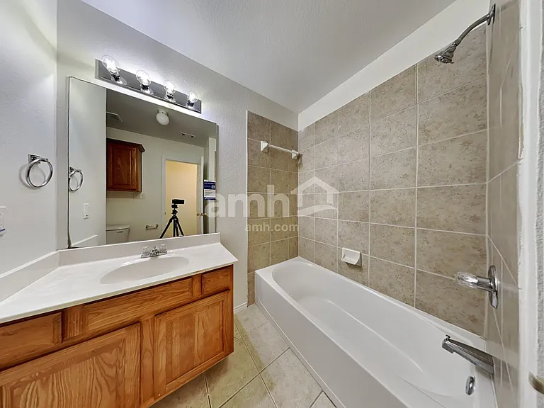333 Rock Hill Dr — Photo 18
