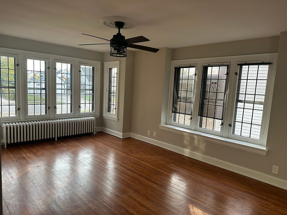 Living room with lots of windows and natural light