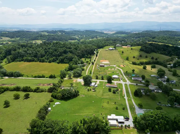 5895 Old Stage Rd, Chuckey, TN 37641