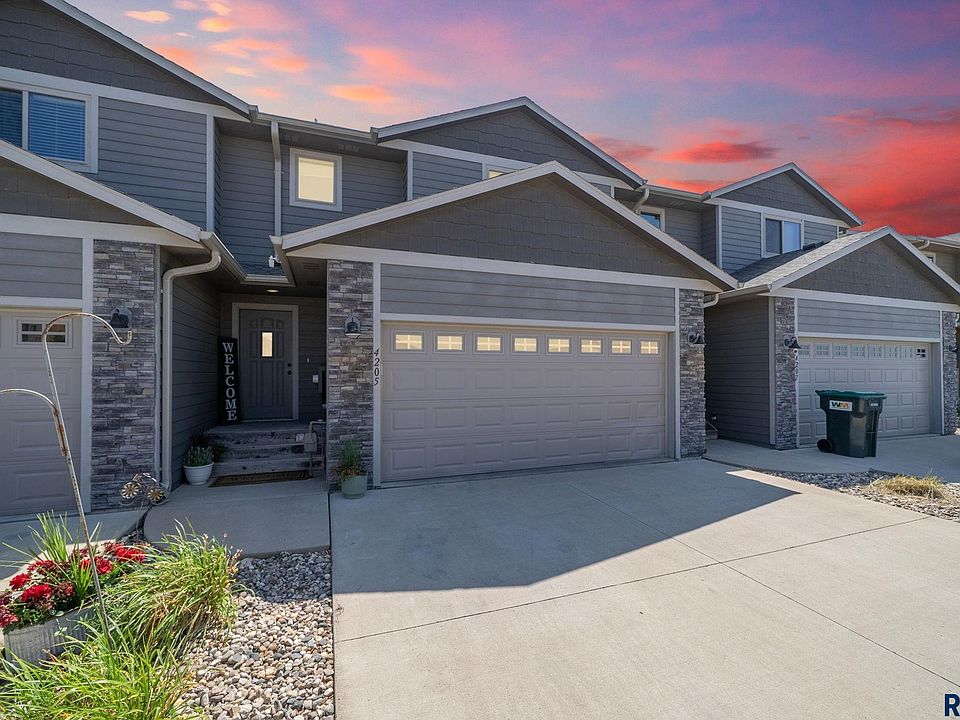 1st image of 4205 N Knob Hill Ct