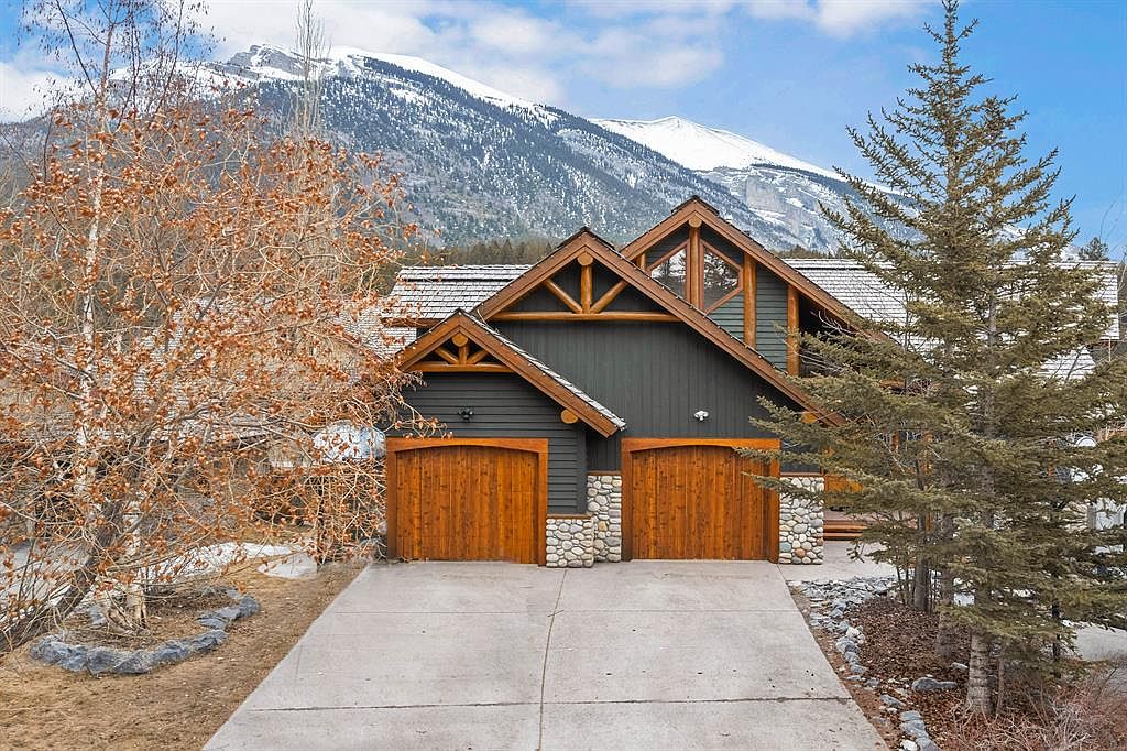37 S Eagle Lndg, Canmore, AB T1W 2Y1 MLS A2041338 Zillow