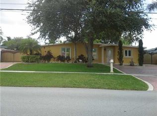 7820 NW 185th St, Hialeah, FL 33015