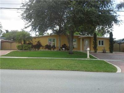 7820 NW 185th St, Hialeah, FL, 33015