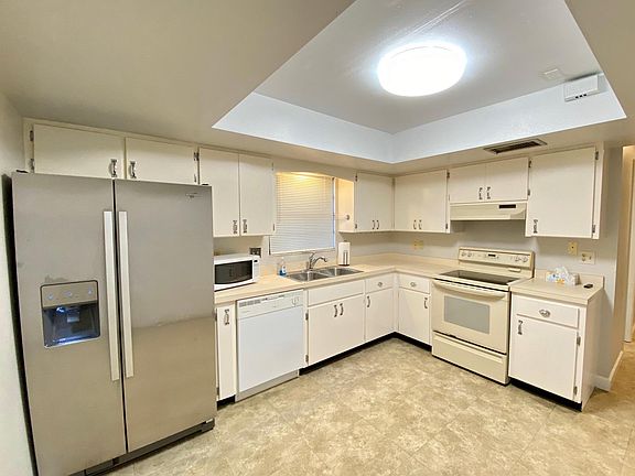 4th image of 4136 Lancaster Dr
