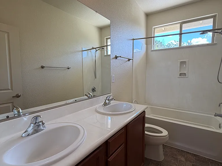 7179 Rutherford Dr — Photo 44