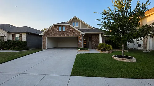 547 Concho St Photo 1