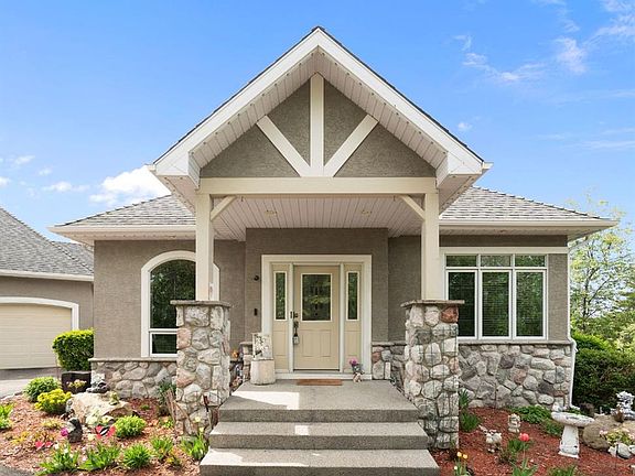4th image of 254 NE Church Ranches Way