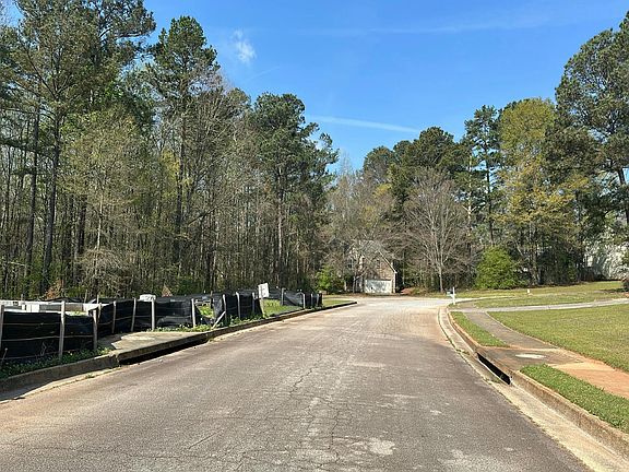 4th image of 8242 Sterling Ln