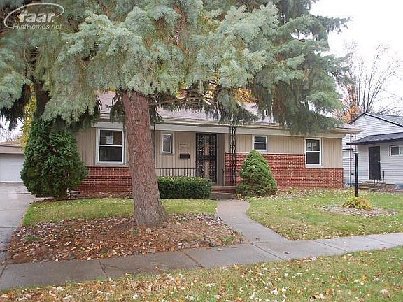3rd image of 1914 Wood Ln
