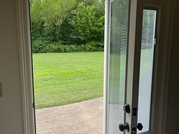 4th image of 4097 N Rolling Meadows Dr