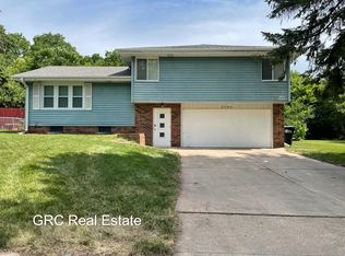 5004 Arcadia Ave, Omaha, NE 68104