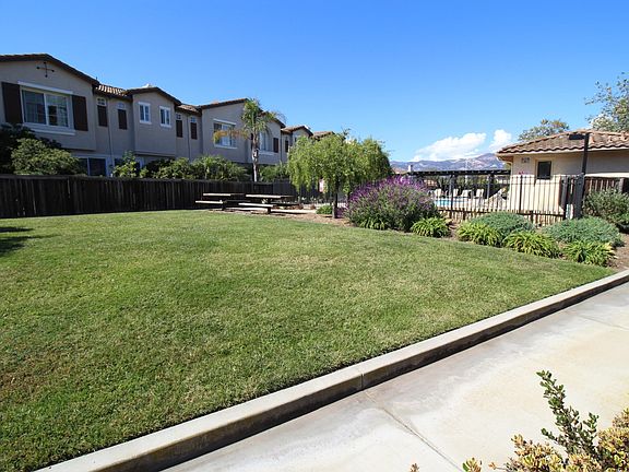 Lawn/pool/spa near the unit