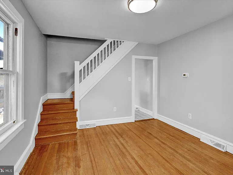 516 S 5th St — Photo 10
