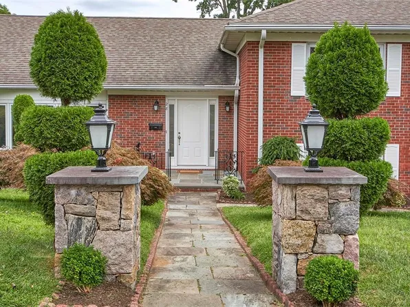 28 Macri Avenue, West Harrison, NY 10604