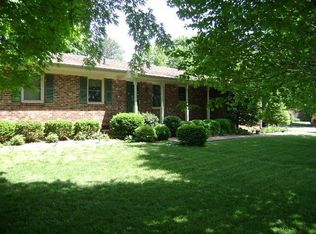 202 Golf Club Ln, Springfield, TN 37172