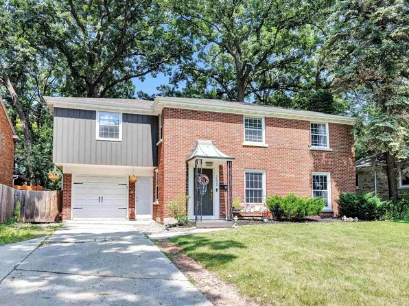 233 Greene Ave, Green Bay, WI 54301