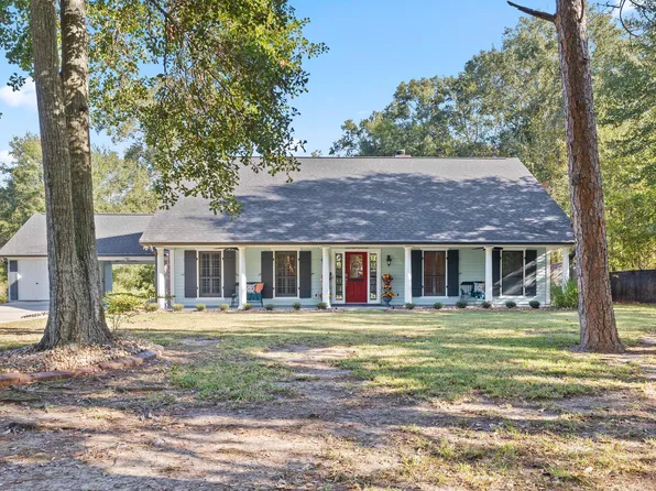 110 Sandalwood Dr, New Iberia, LA 70563