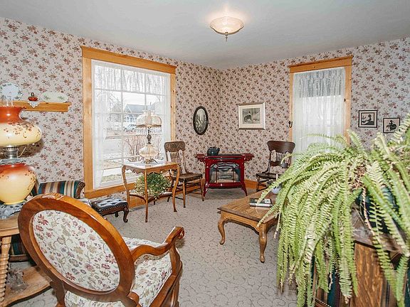 5th image of 839 N 1st St