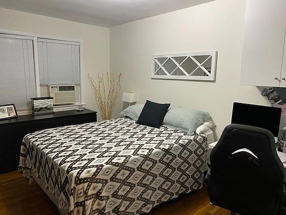 3rd image of 6021 74th St #1F