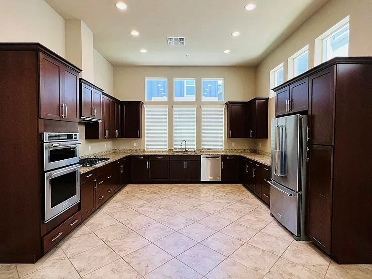 4279 Trolan Ln — Photo 6