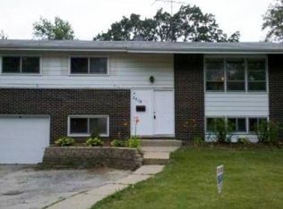 3516 Rock Pkwy, Waukegan, IL 60087