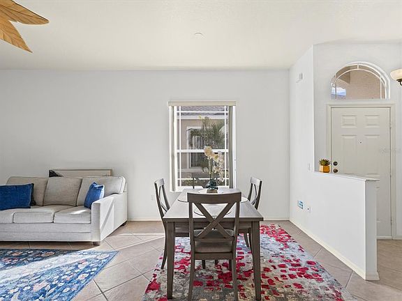 5th image of 2649 Tottenham Dr