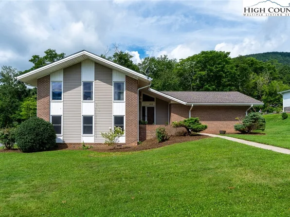 403 College Avenue, West Jefferson, NC 28694
