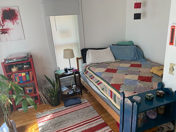 4th image of 3527 Holmes Ave S #3