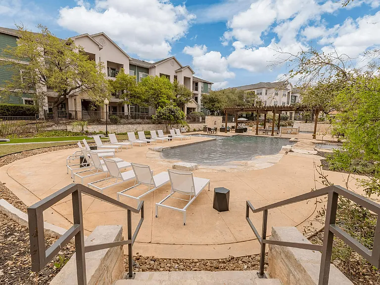Pecan Springs — Photo 20