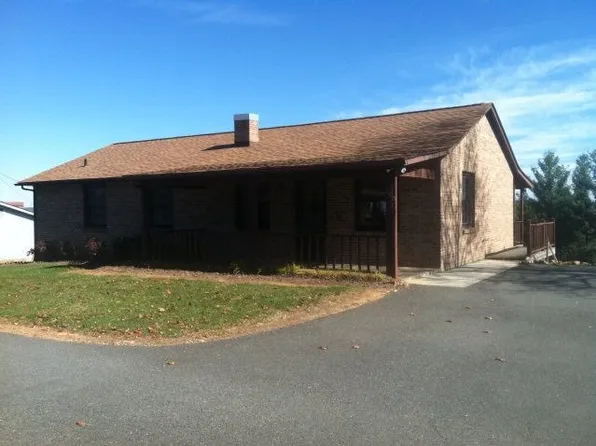 140 Ridge Crest Dr, West Jefferson, NC 28694