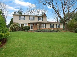 894 Marker Dr, West Chester, PA 19382