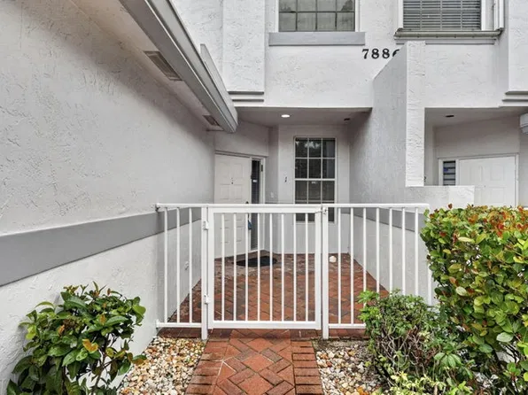 7886 Laina Ln APT 1, Boynton Beach, FL 33437