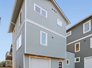 2810 22nd Ave W, Seattle, WA